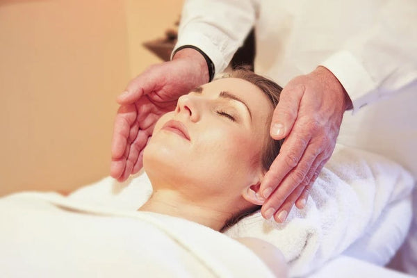 Reiki et Massage: Comment intégrer ces deux thérapies?
